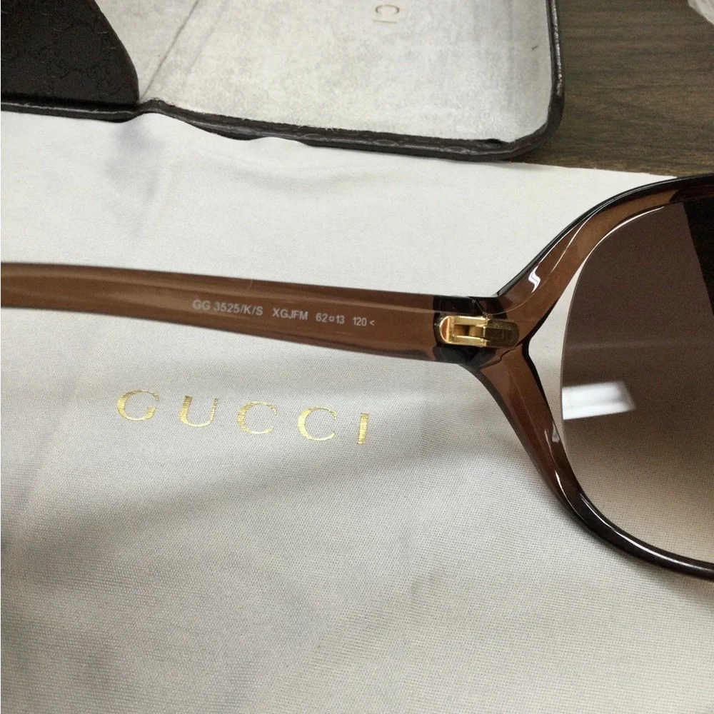NIB Gucci Women’s Brown Gradient Oversized “Butterfly” Sunglasses